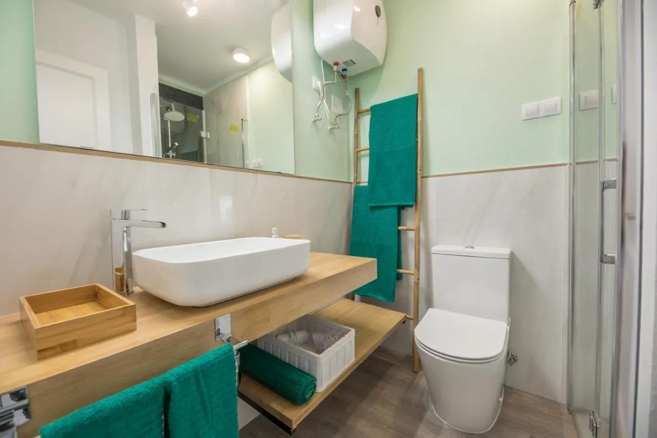 Appartement In Front Of The Pool, Large Terrace, Elegant & Confortable, Wi-Fi Costa Calma